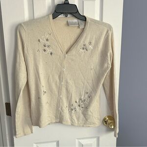 First Issue Liz Claiborne Silk Nylon Embroidered Cream Cardigan Sweater Medium